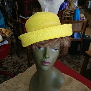 Vintage Woven Bucket Style Hat